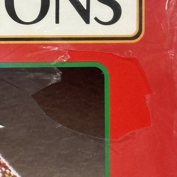 Vintage 90s Plastic Canvas Kit Christmas Gingerbread House Temptations #1231 - Picture 4 of 8